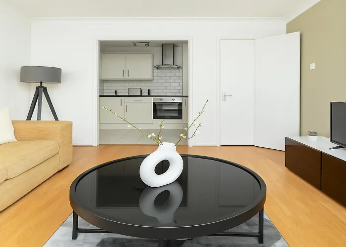 2 Bed Flat In London Bridge